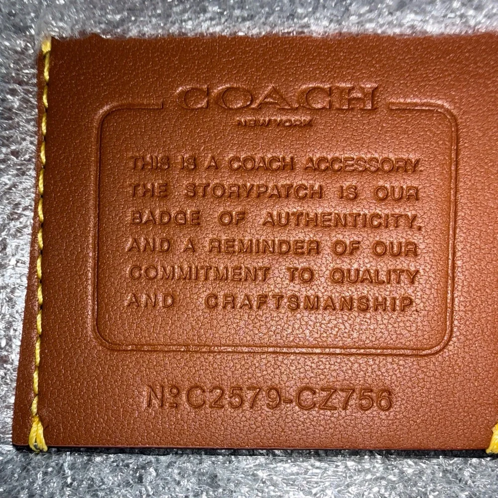 Coach New York Zip Pouch - Picture 6 of 6